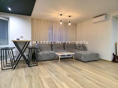 квартира по адресу Михаила Лушпы просп., 2