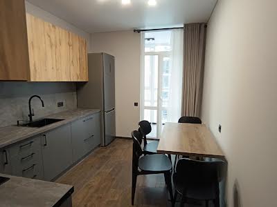 квартира за адресою Миколи Гулака вул., 4