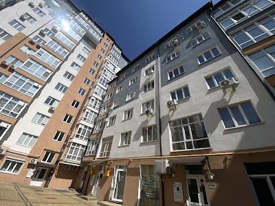 квартира за адресою Андрія Мельника вул., 10 к8