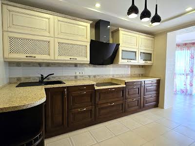 квартира за адресою Лазурна вул., 5 к11