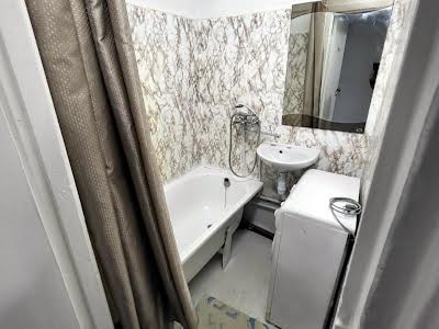 квартира за адресою Леся Курбаса просп., 18