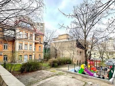 квартира по адресу Александра Конисского ул., 30