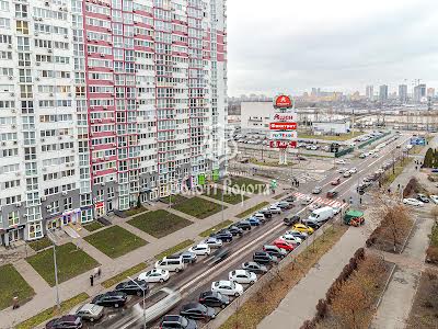 квартира за адресою Драгоманова вул., 1-Д