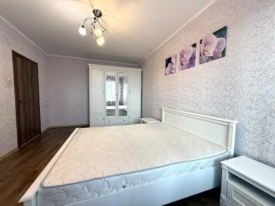 квартира за адресою Науки просп., 55-А