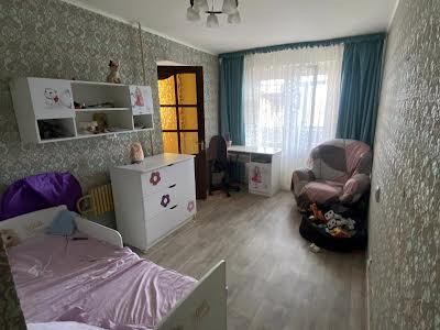 квартира за адресою ломаний, 22