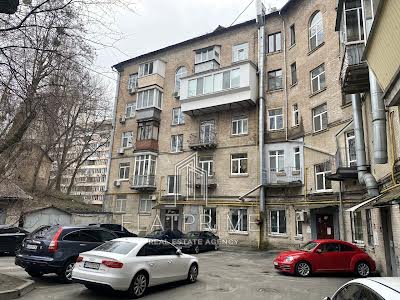 квартира за адресою Київ, Білоруська вул., 32