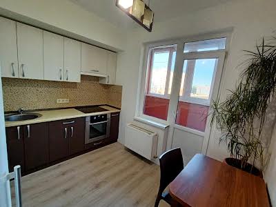 квартира за адресою Космонавтів вул., 23/1
