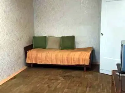 квартира за адресою Привокзальна вул., 12