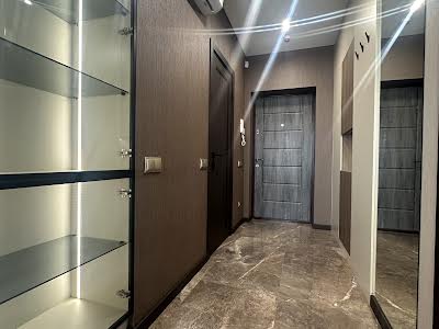 квартира за адресою Залізнична вул., 9