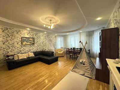 квартира за адресою Педагогічна вул., 27