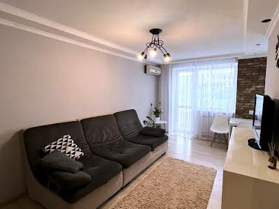 квартира за адресою Незалежності вул. (Титова), 20