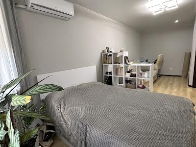 квартира за адресою Миру вул., 46