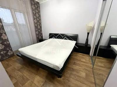 квартира по адресу Проспект Університетський, 37