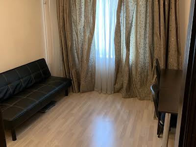 квартира по адресу Анны Ахматовой ул., 13-Б