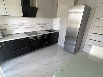 квартира за адресою Драгоманова вул., 10