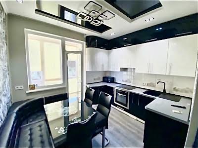 квартира за адресою Середньофонтанська вул., 35