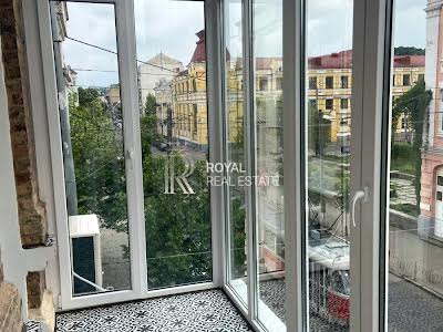 квартира по адресу Константиновская ул., 32