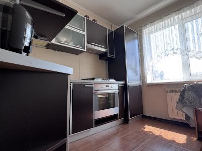 квартира по адресу Героев Днепра ул., 43