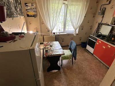 квартира за адресою Героїв просп., 25