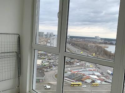 квартира за адресою Ревуцького вул., 40-Г