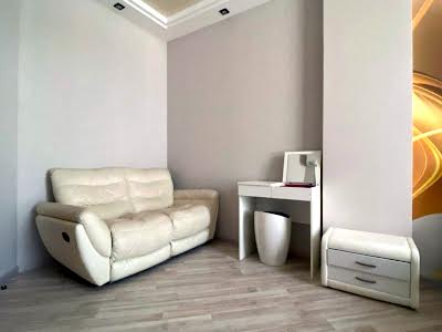 квартира за адресою Перлинна вул., 3