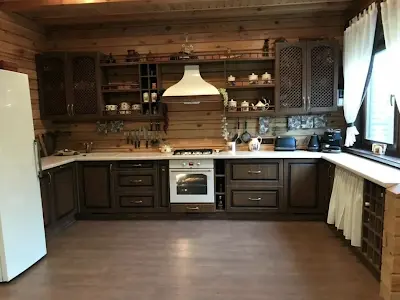 будинок за адресою Дачна