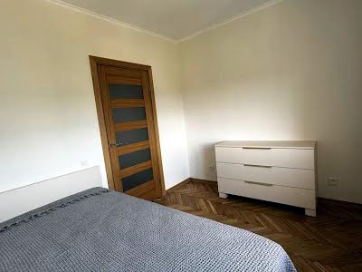 квартира за адресою Зубрівська вул., 25а