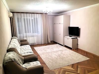квартира за адресою Лабораторна вул., 26-А