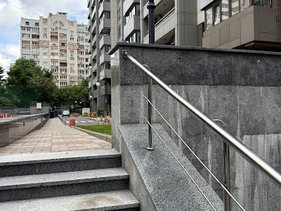 квартира по адресу Андрея Верхогляда ул. (Михайла Драгомирова), 12