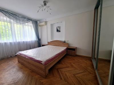 квартира за адресою Михайла Бойчука вул. (Кіквідзе), 18-А