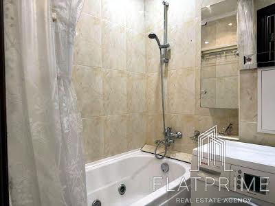 квартира за адресою Гната Юри вул., 7-В