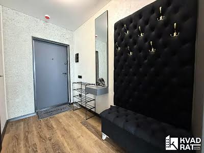 квартира за адресою Романа Левицького вул., 10