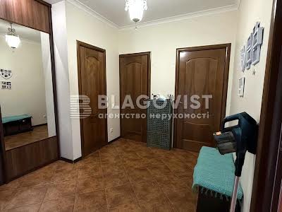 квартира за адресою Регенераторна вул., 4 к1