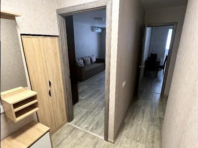 квартира за адресою Калинова вул., 45