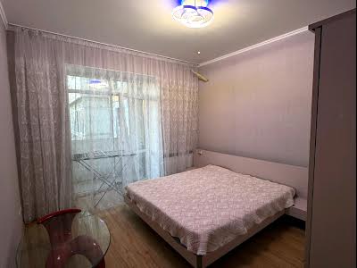 квартира за адресою Балківська вул., 22а