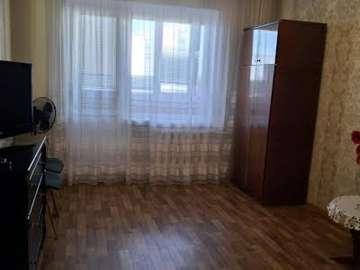 квартира по адресу Соломии Крушельницкой ул., 5