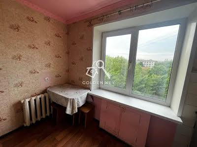квартира за адресою Кропивницького вул., 103