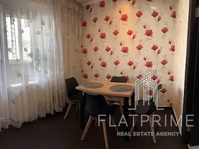 квартира за адресою Наталії Ужвій вул., 5
