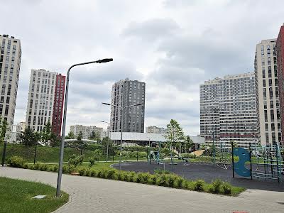 квартира за адресою Олександра Олеся вул., 10