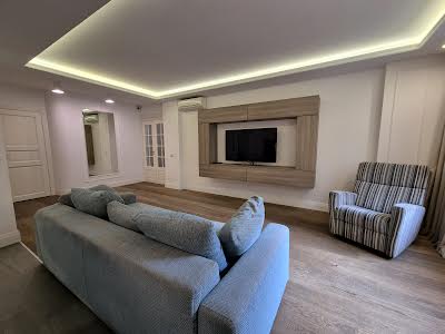 квартира по адресу Дмитриевская ул., 75