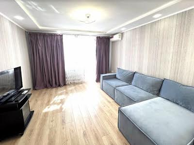 квартира за адресою Оболонська вул., 25