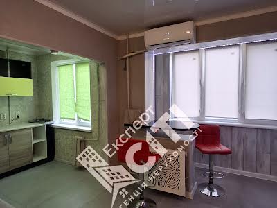 квартира за адресою Кривий Ріг, Покровська вул. (Подбєльського), 13