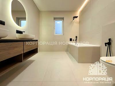будинок за адресою Грушева, 10А