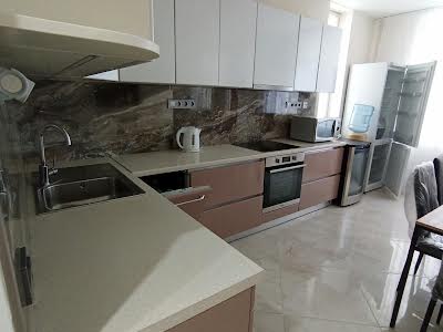 квартира за адресою Регенераторна вул., 4 к4