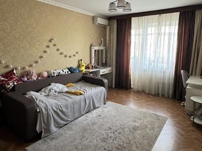 квартира по адресу Героев просп., 6
