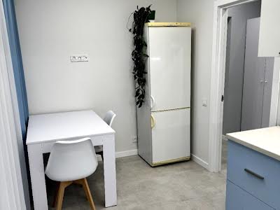 квартира за адресою Камʼянська вул. (Дніпродзержинська), 125б