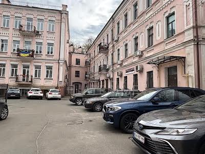квартира по адресу Кирилловская ул. (Фрунзе), 31б