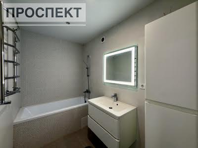 квартира за адресою Михайла Лушпи просп., 2/2