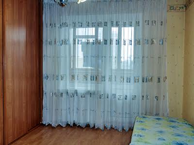 квартира по адресу Ревуцкого ул., 42