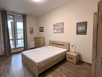 квартира за адресою Під Дубом вул. (Космонавтів), 26-А